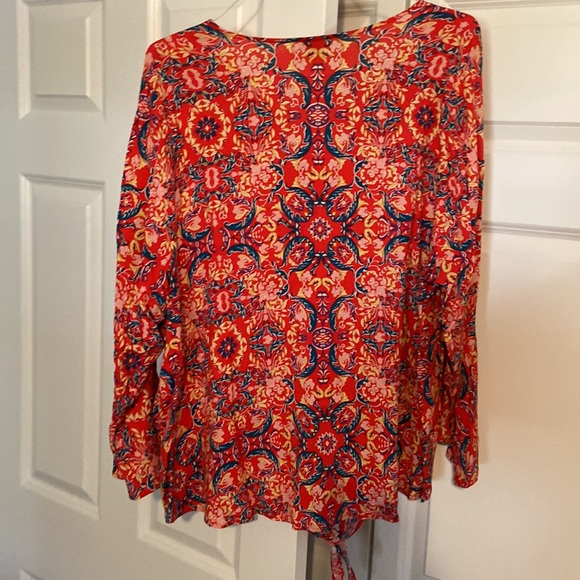 Women’s top by Torrid size 3. - Picture 4 of 6